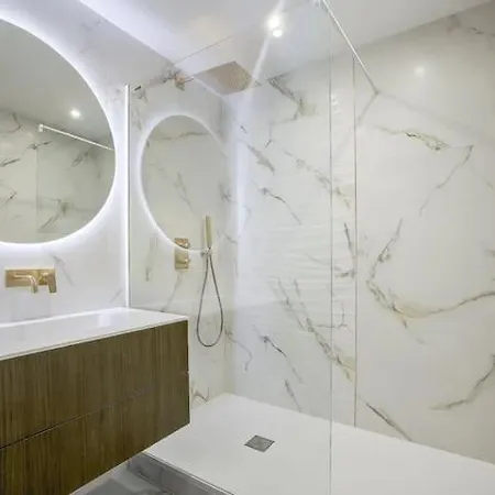 Read My Host Profile At Bottom Of Page Before Request # Luxury In # Lägenhet *